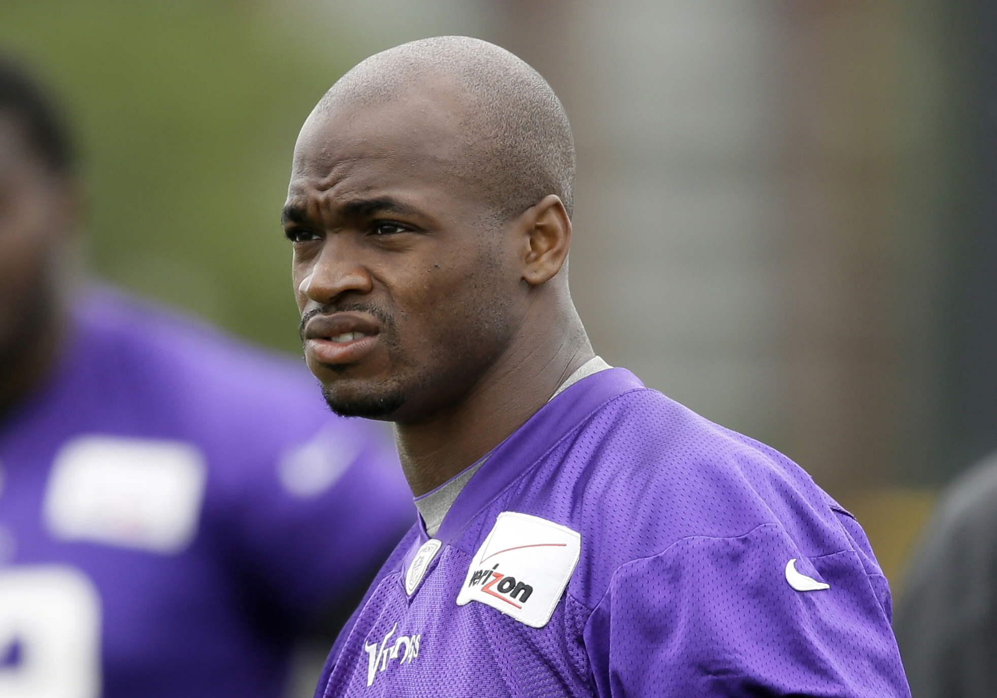 Minnesota Vikings reverse course, place Adrian Peterson on NFL