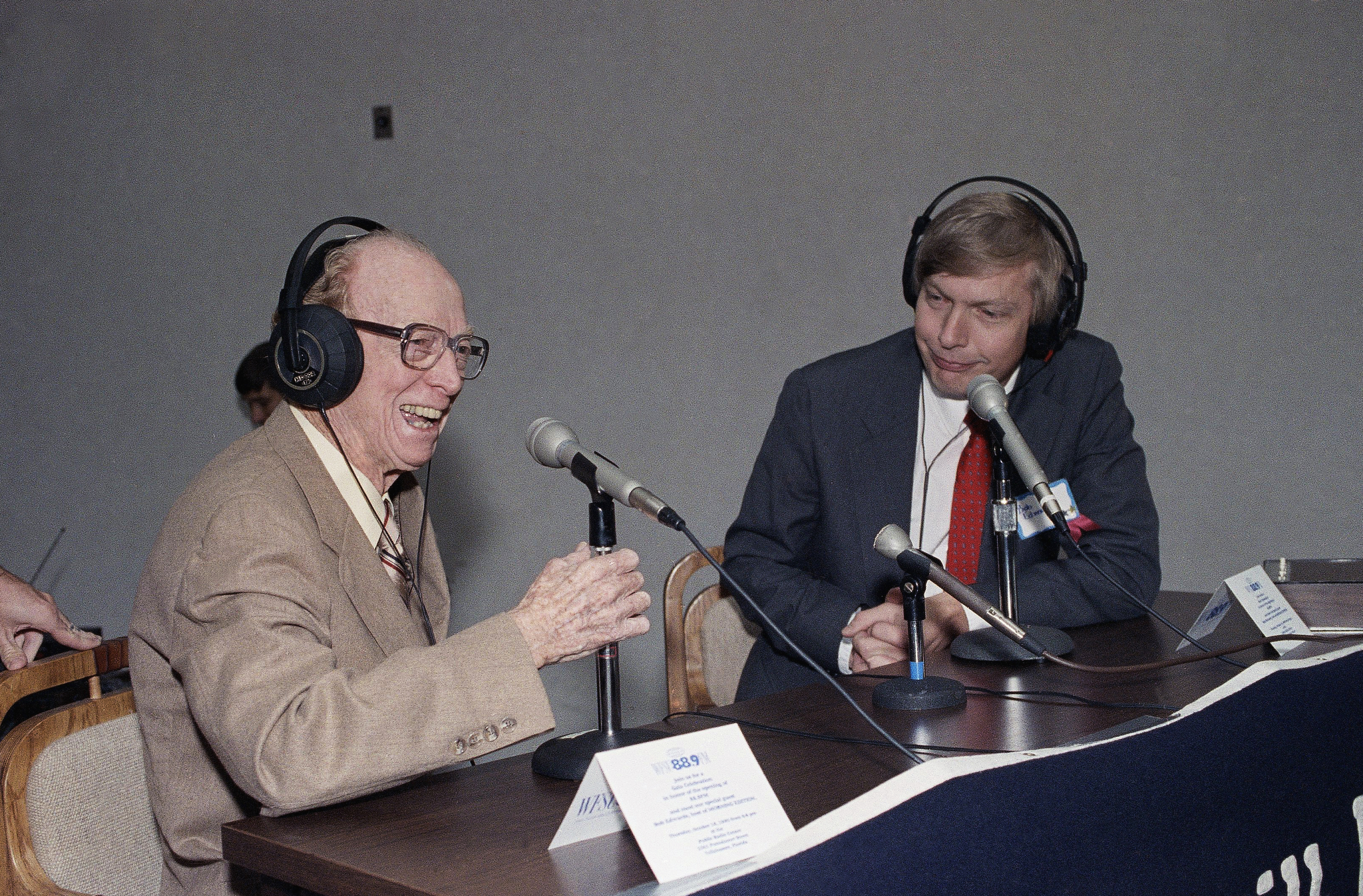 Red Barber with NPR’s Bob Edwards, Oct. 22, 1992. (AP Photo)
