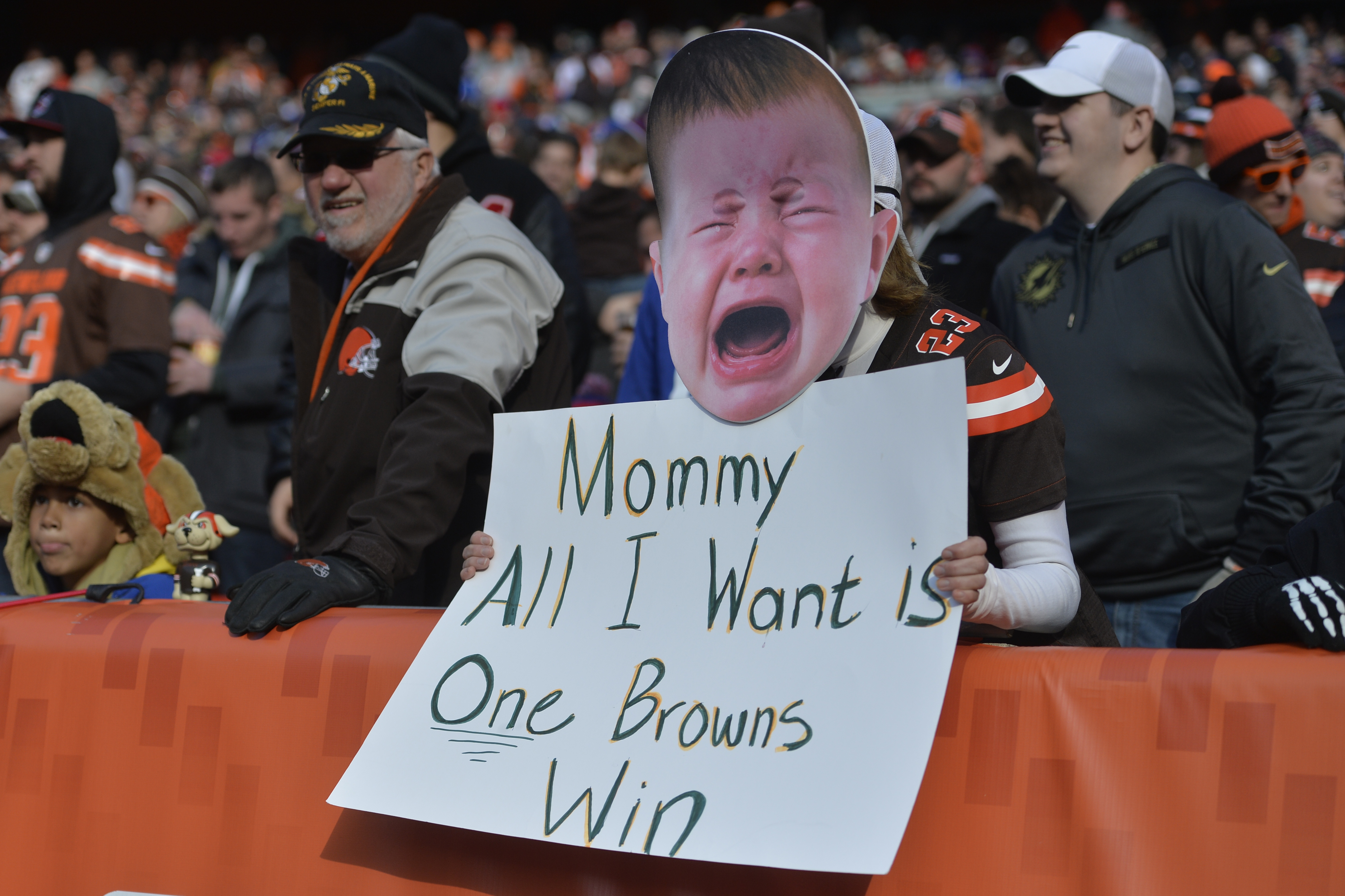 It could be worse  Browns fans are planning an 0-16 parade