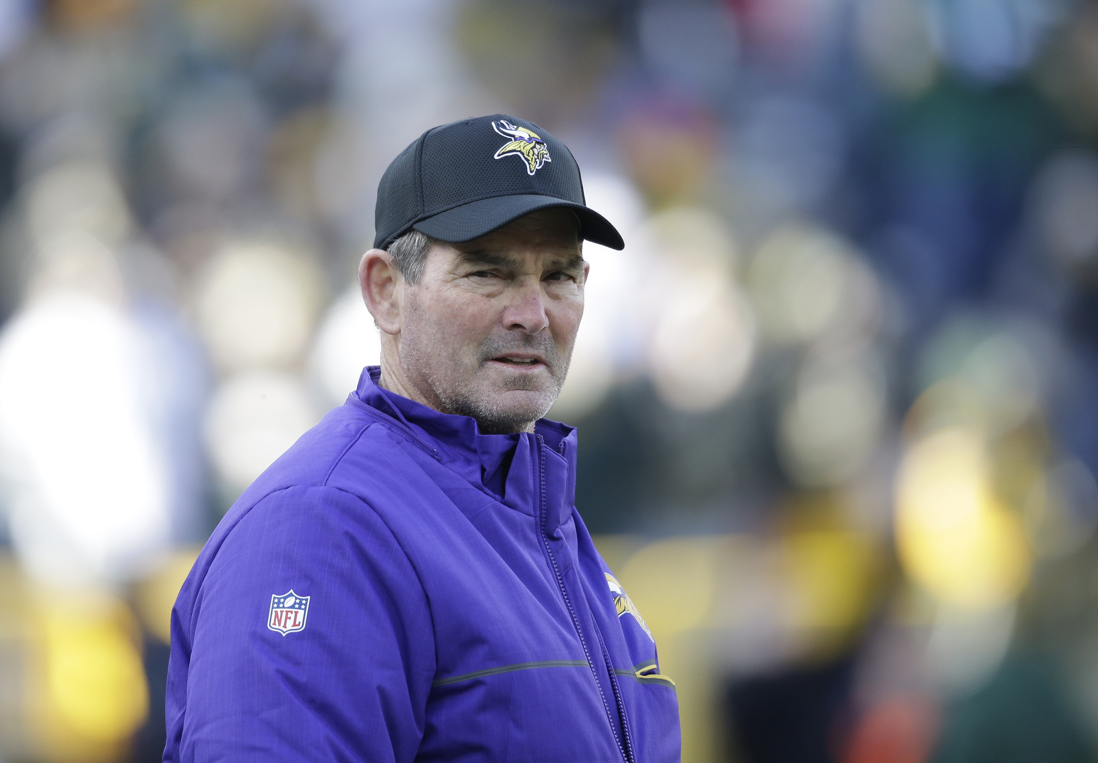 Minnesota Vikings head coach Mike Zimmer before an NFL football game against the Green Bay Packers Saturday, Dec. 24, 2016, in Green Bay, Wis. (AP Photo/Jeffrey Phelps)