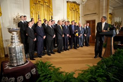 20120123-potus-boston-bruins.jpg